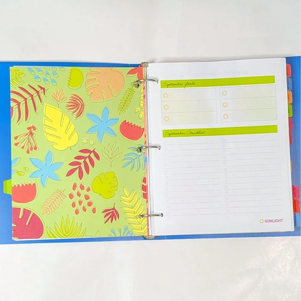 Sonlight Homeschool Planner Undated 3-Ring Binder Organizer Blue Multi-Color